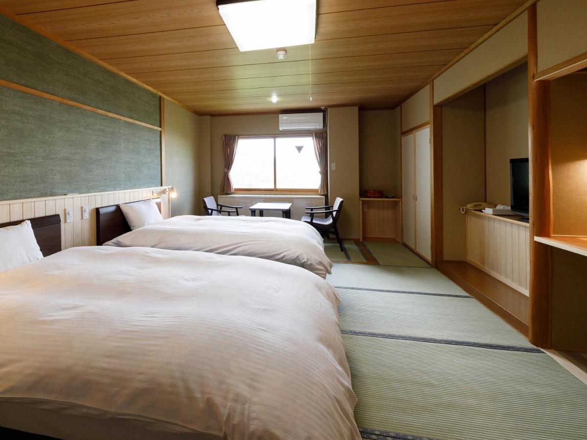Hotel Iwasuge Yamanouchi  Buitenkant foto