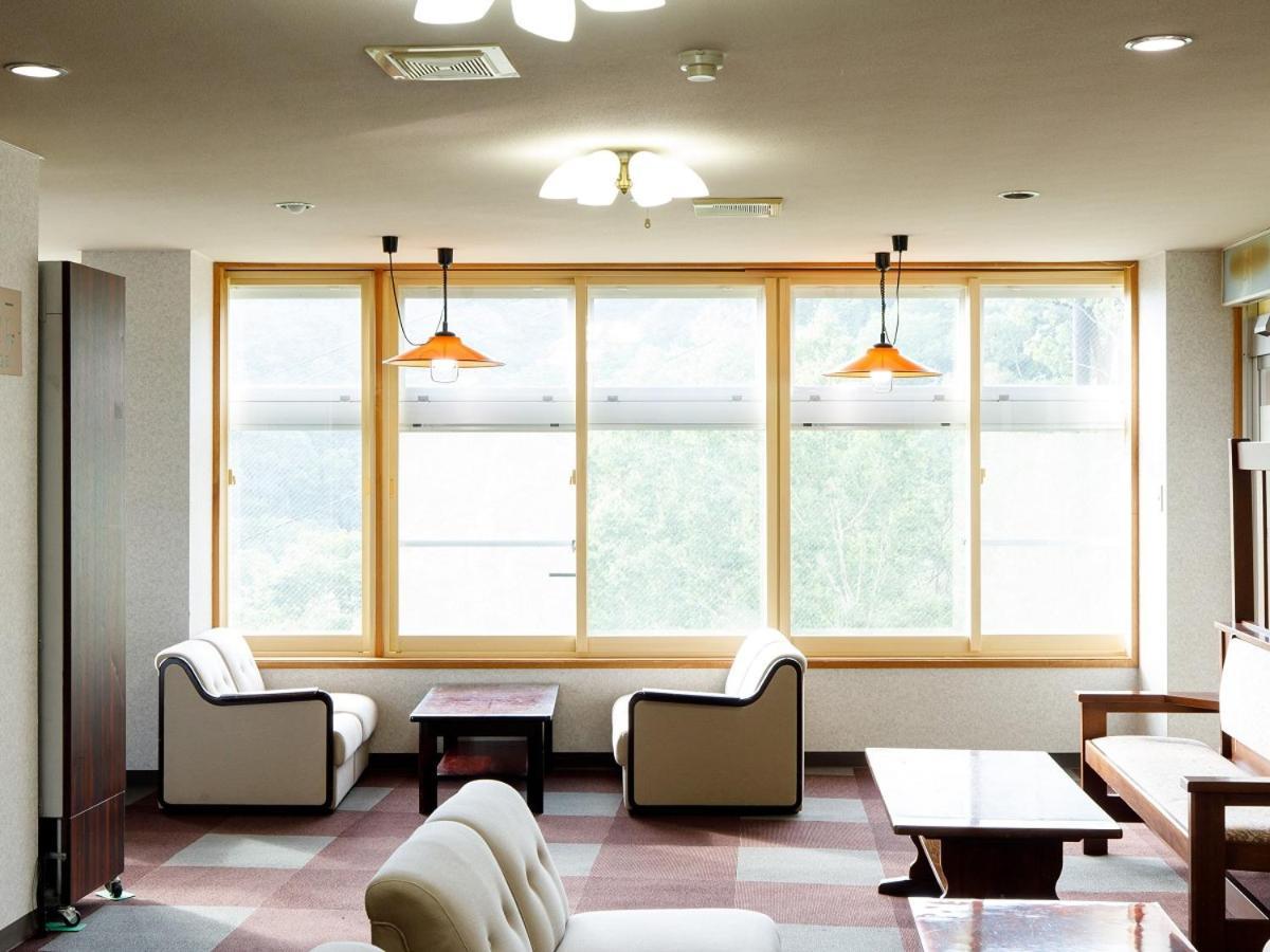 Hotel Iwasuge Yamanouchi  Buitenkant foto